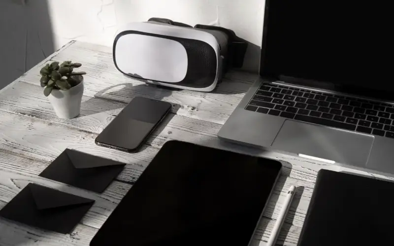 Perlengkapan Elektronik